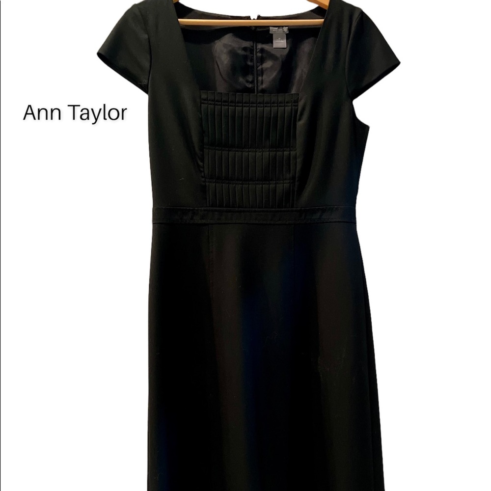 The perfect LBD! Ann Taylor square neck, fit and flare midi dress Size 10
